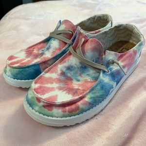 Hey Dude women’s slip on, tie dye, size 9!